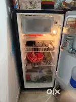 2 years oldWhirlpool 184lit refrigerator, 3 star