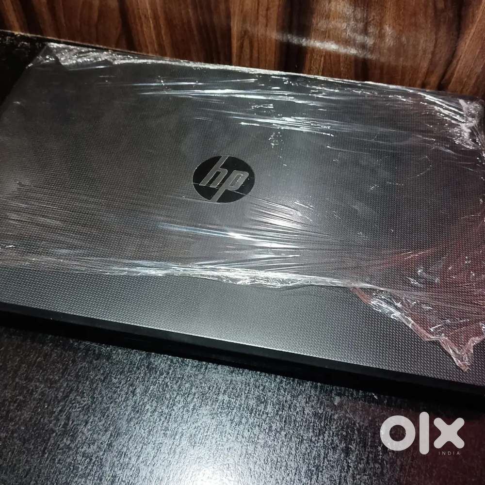 Hp 8gb ram 256  ( 15 inch )