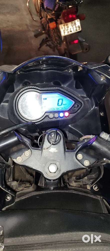 Good condition 2016 220f old model