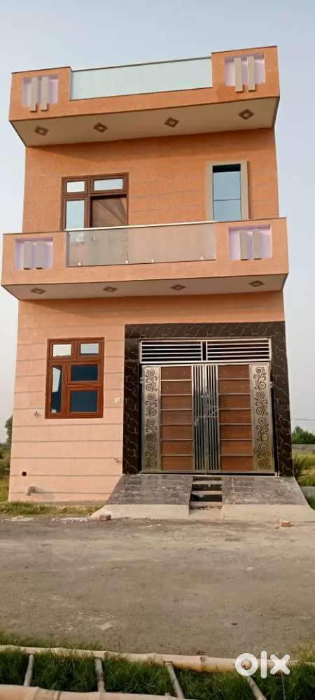 64 gaj makan shyamkunj sardhana road meerut