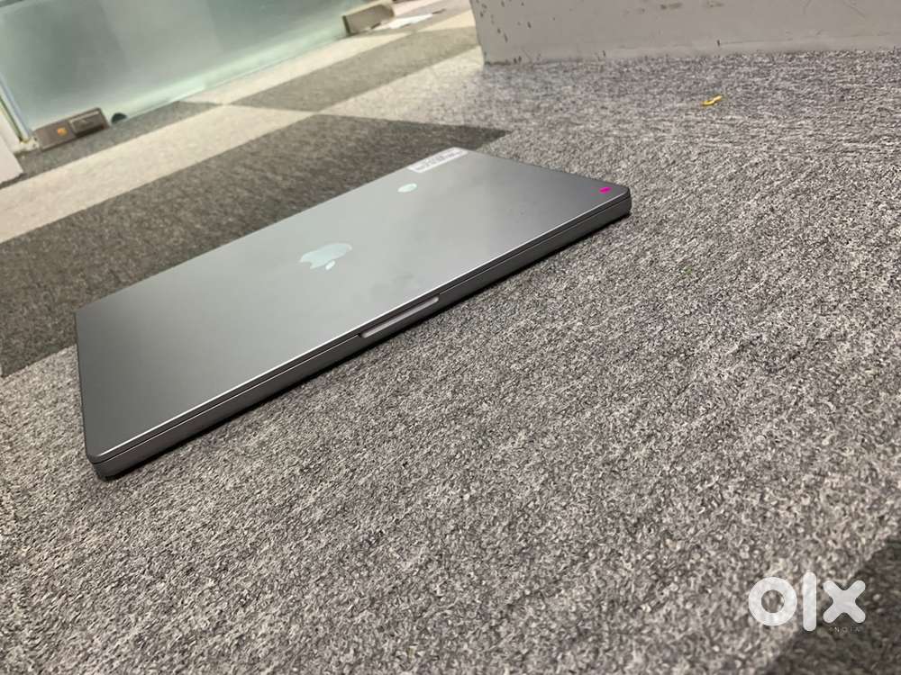 Macbook pro M1 Pro Chip/2021/16inch/32GB RAM/512GB SSD/Good working