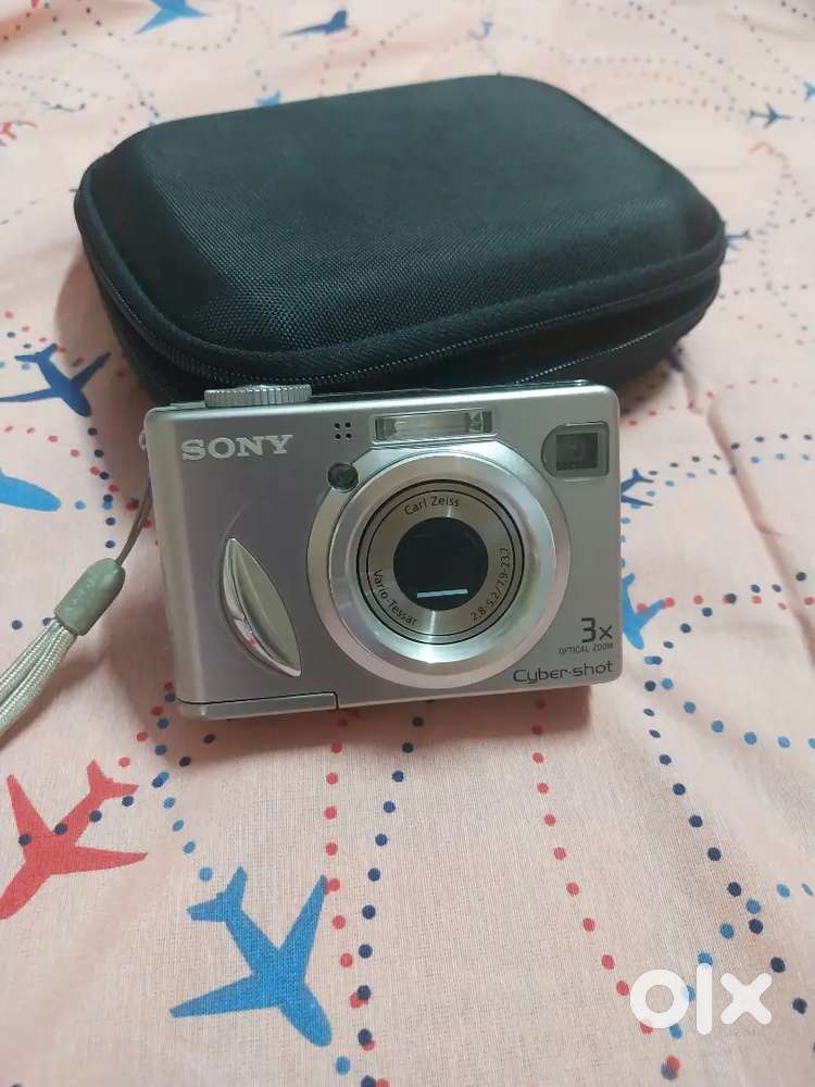 Sony cybershot dsc w5 digi camera