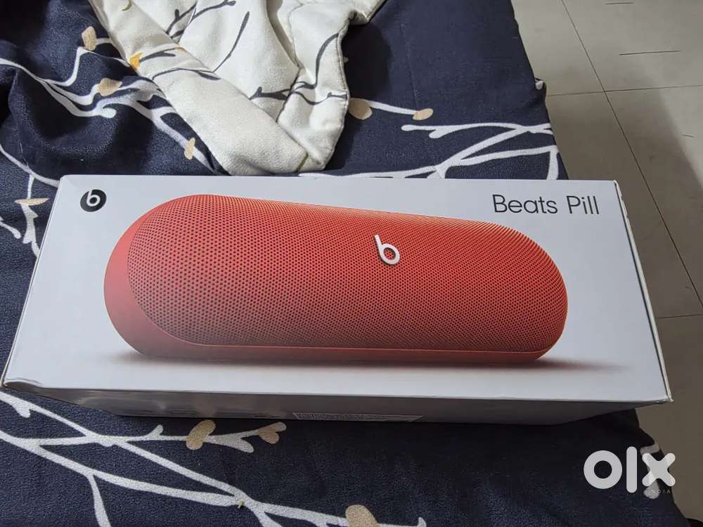 Sealed Beats Pill speaker latest version just @8k