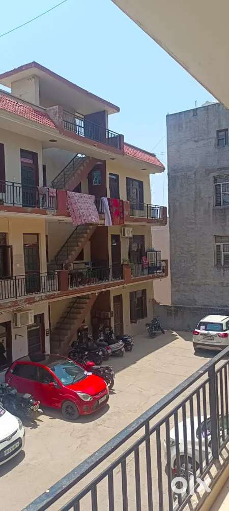 2BHK  FLAT FOR SALE PRICE JUST 28LAC