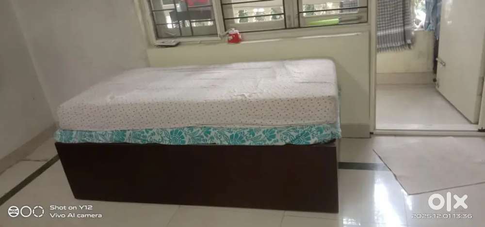 Premium 5 seat sofa set with diwana