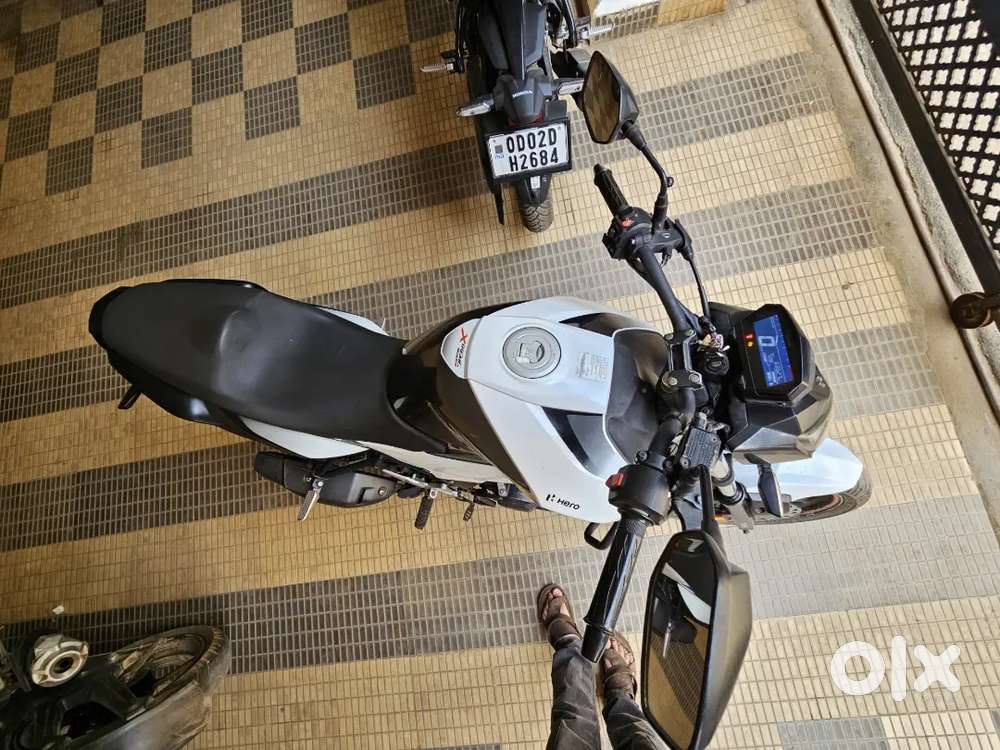 A well maintained bike of hero.