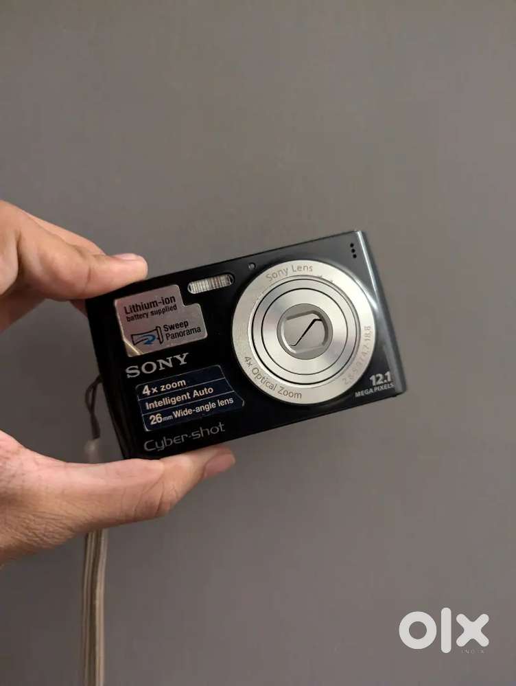 Sony Cybershot Digital camera cyber shot nikon coolpix canon Powershot