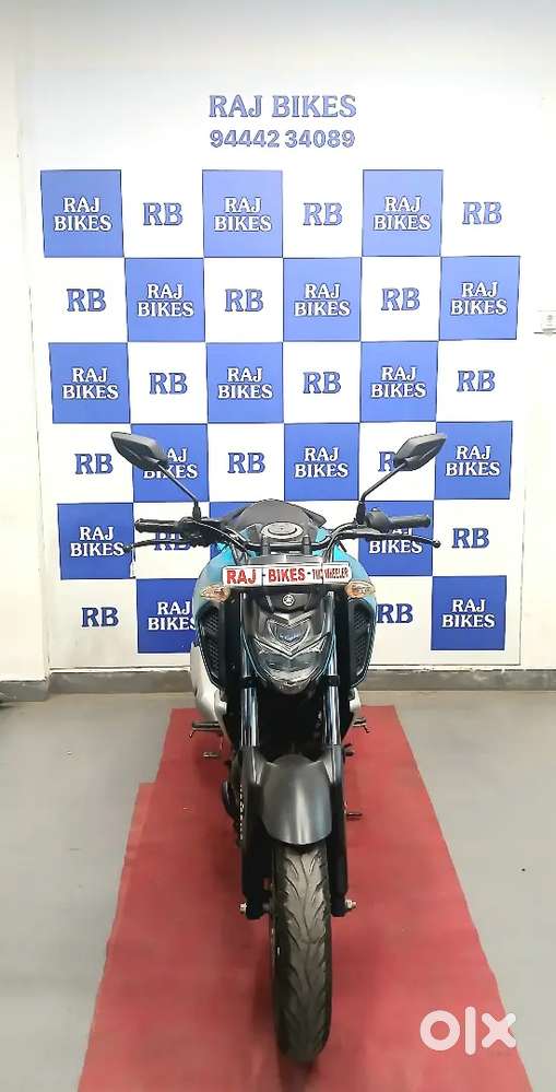 YAMAHA FZ V3