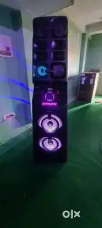 Selling my Sony MHC-V90DW premium all-in-one DJ party tower speaker.