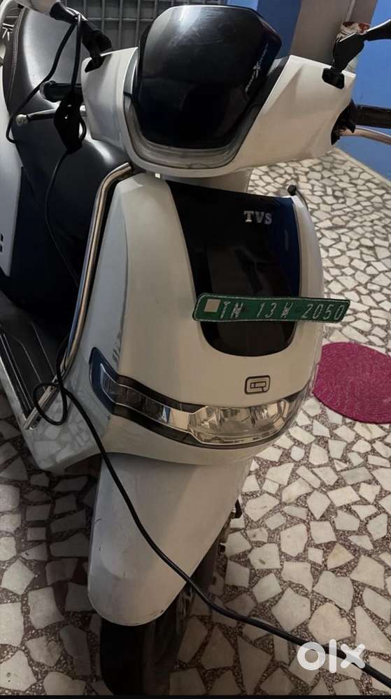 Tvs iqube less driven
