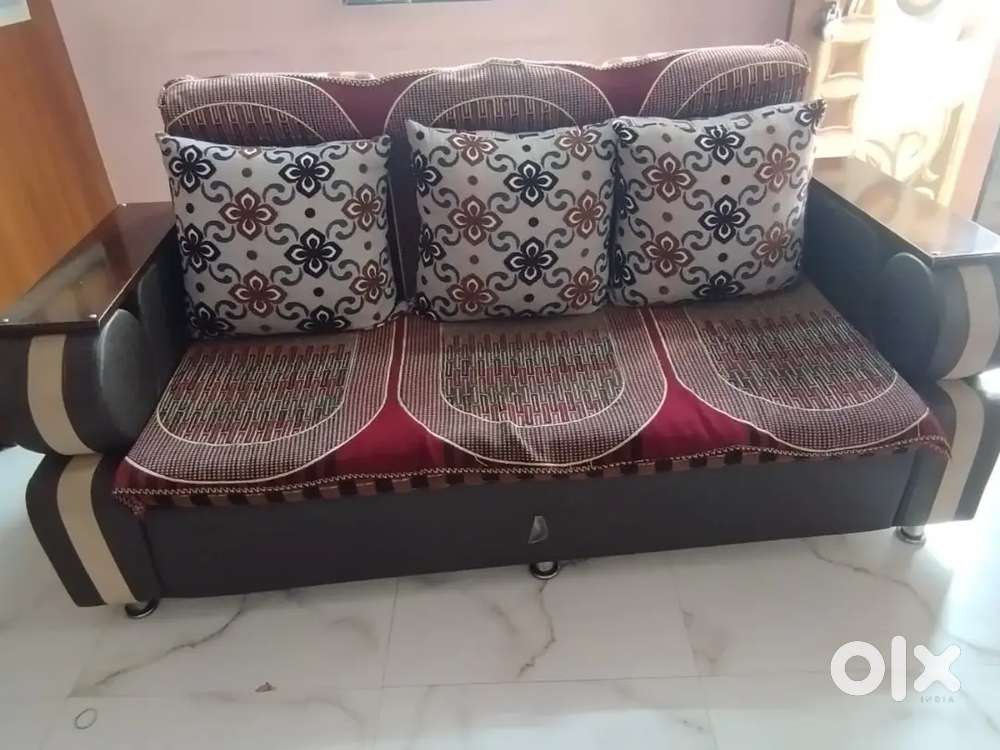 Old sofa selling
