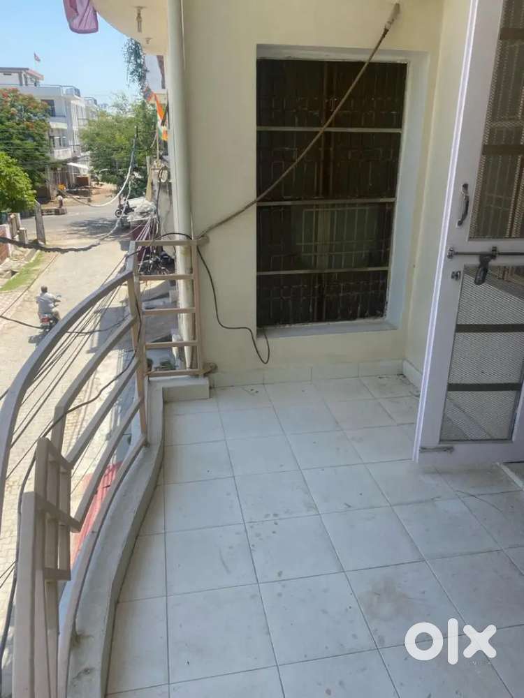 2 bhk house on rent