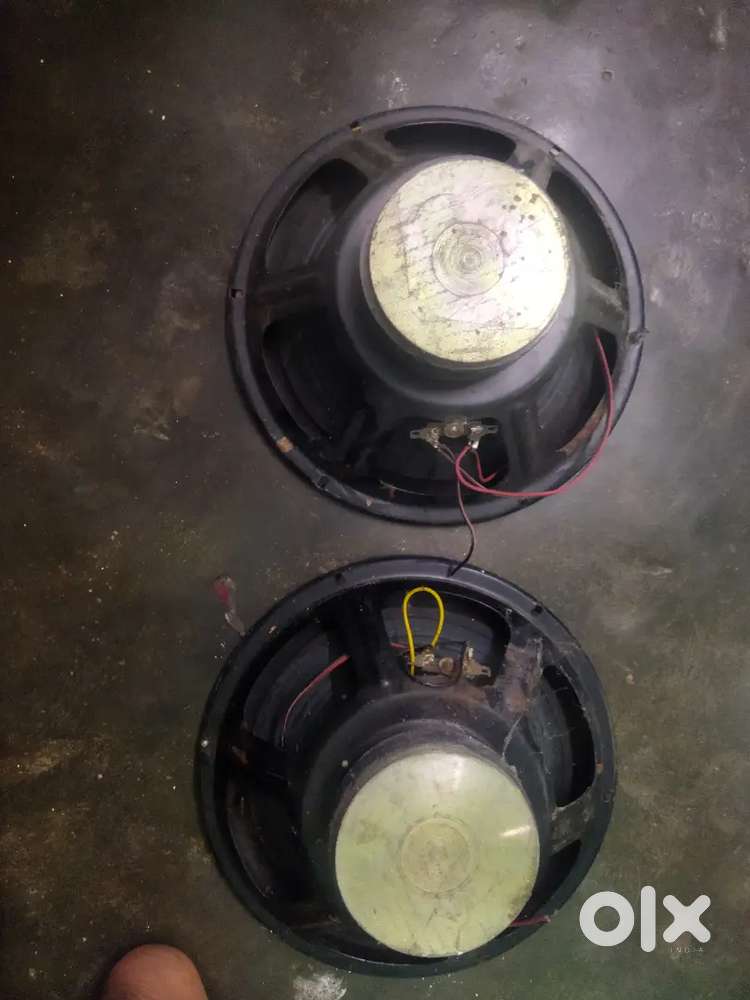 Speaker box