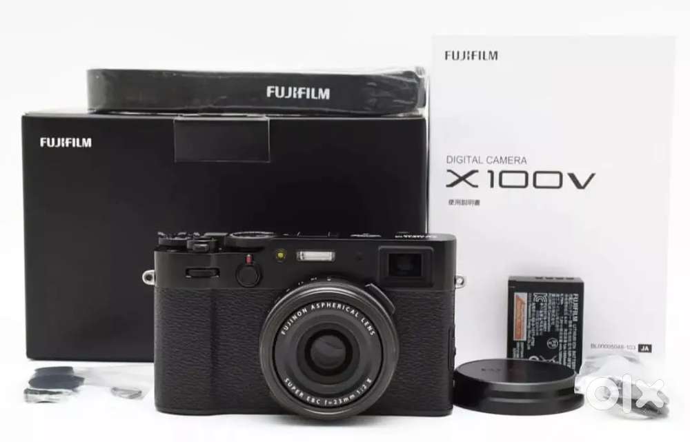 Fujifilm X100V 26.1MP Fuji Camera Black w/Box From JAPAN