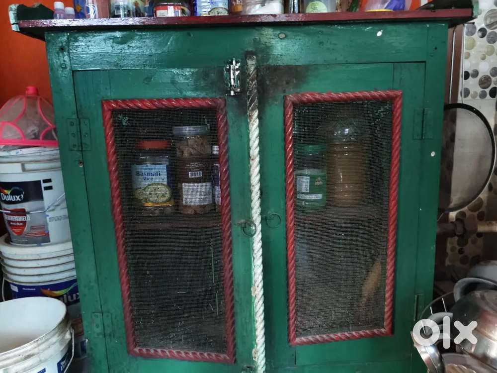 Kitchen Cabinet/ Kitchen Wardrobe