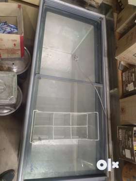 Big fridge selling because of change of buisness