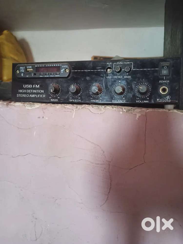 Amplifier with spekar