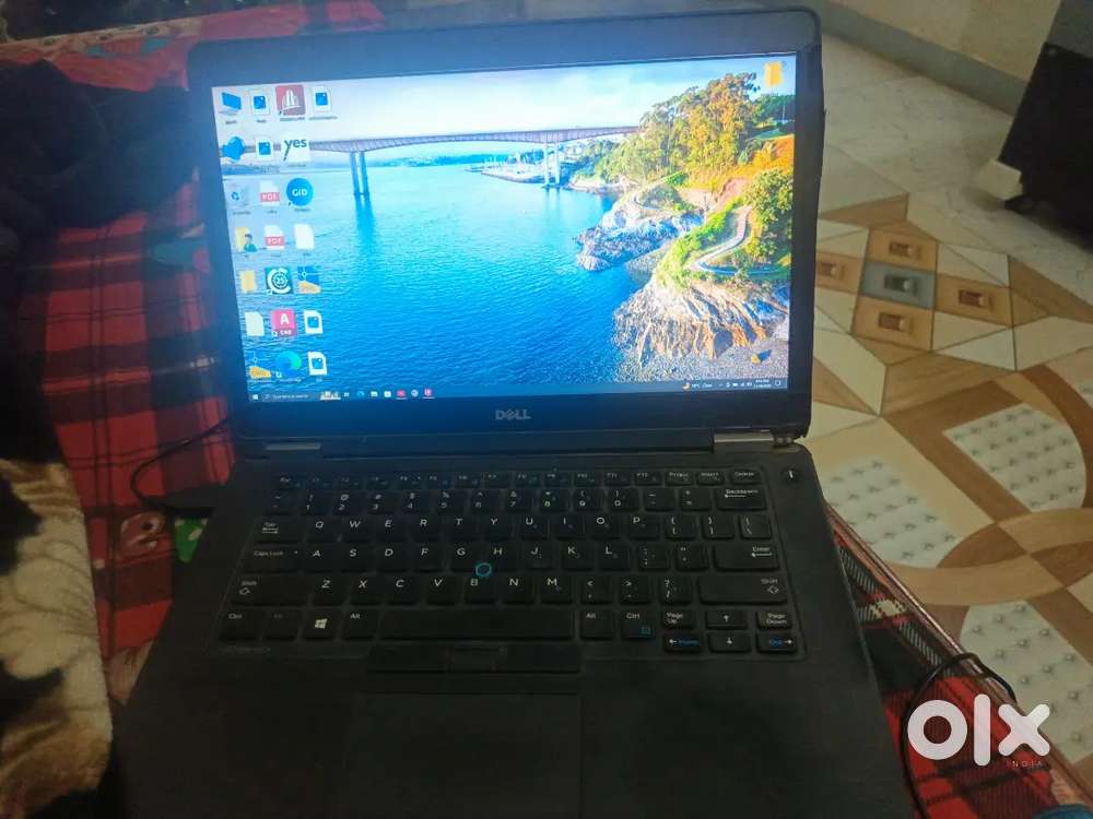 Dell (8/256ssd) multitasking and also play GTA V at moderate settings