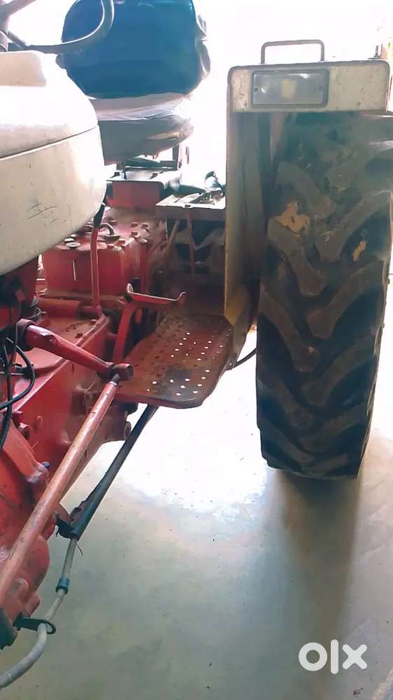 Escort 325