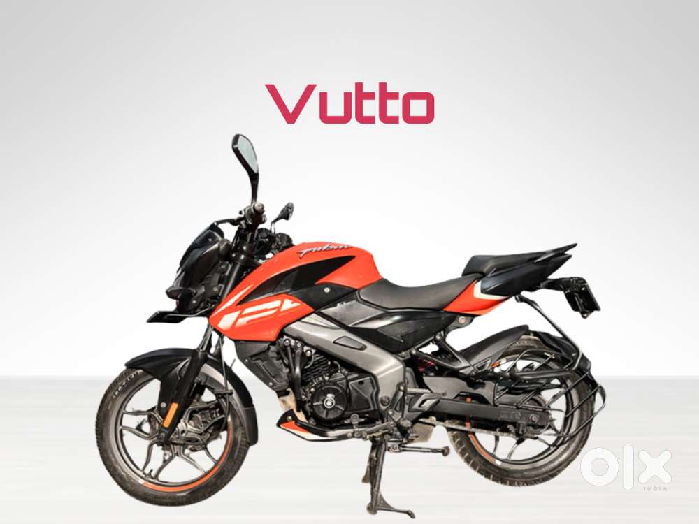 Bajaj Pulsar NS125 Bluetooth (1821), 6 MONTHS WARRANTY