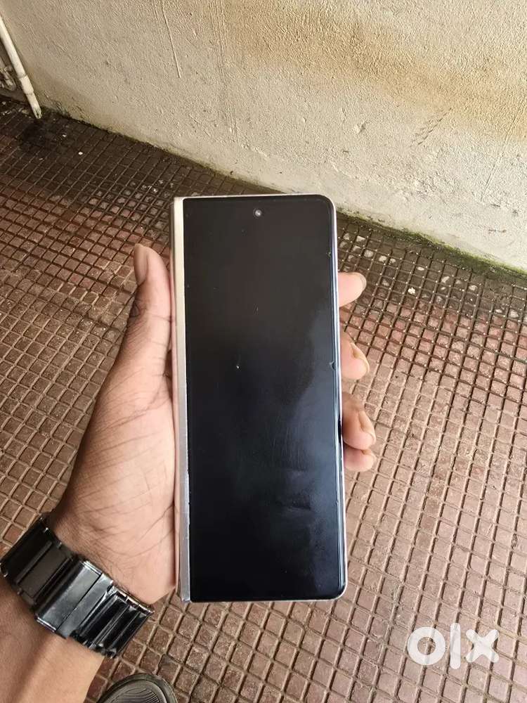 Samsung fold 3