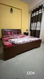 Queen size bed