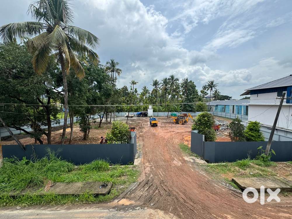 Highway frontage land for sale