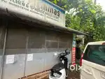 3 Shops building for sale