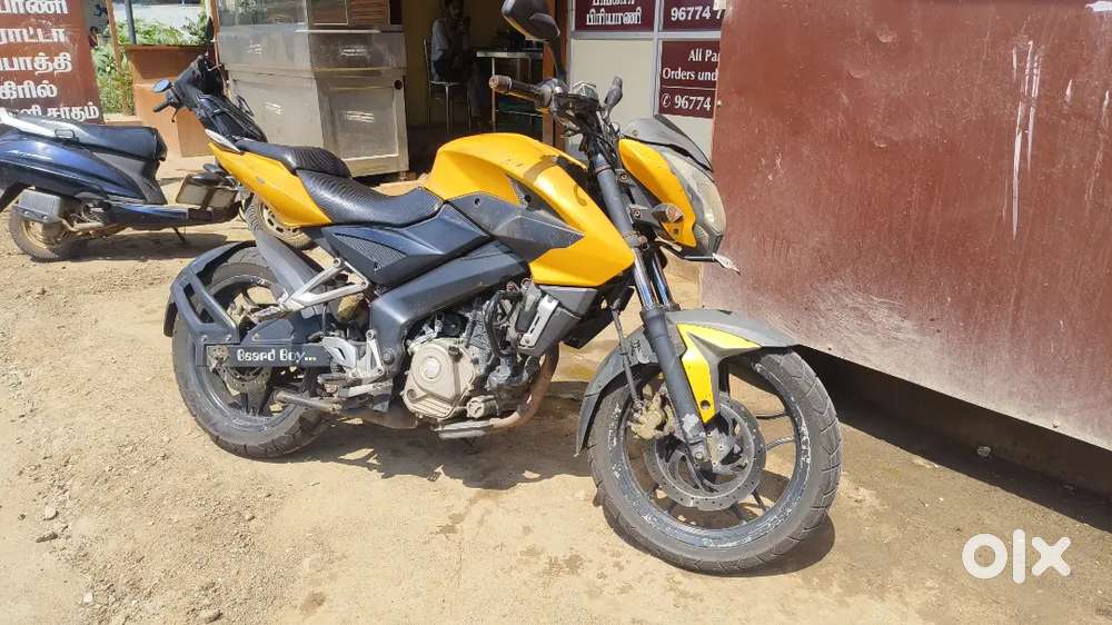 Pulsar ns 200 model 2012