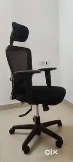 Ergoline Executive Office Chair with Headrest | Premium Quality |