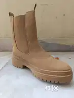 Selling my boots unused original lavie boots size 40