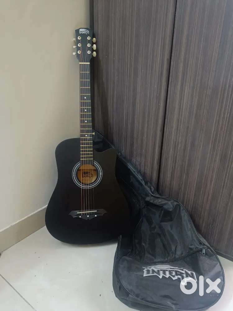 Guitar at sale @ 1500