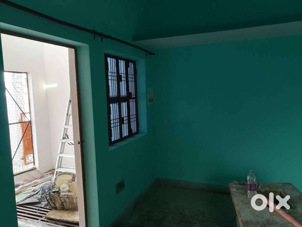 1 Room Set is available