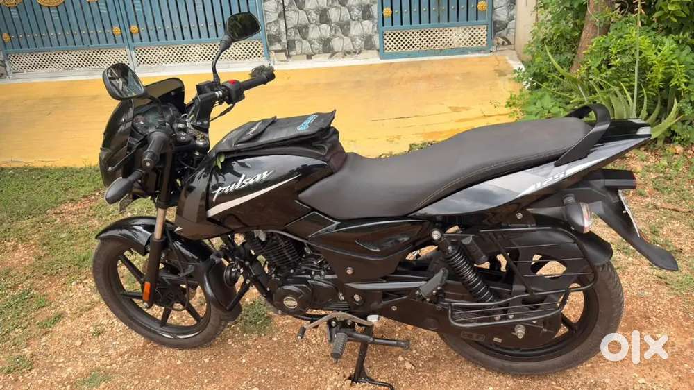 Pulsar 125CC with 893km only - Sale now 2022 model