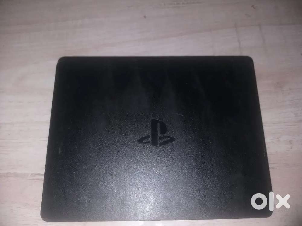 Ps4 console unit