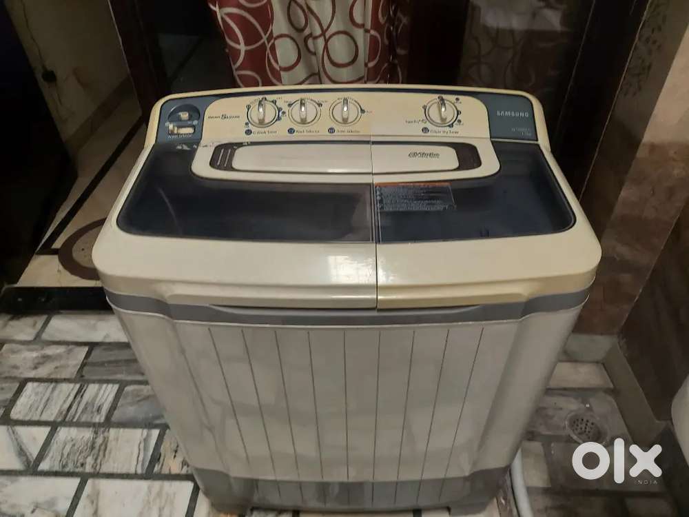 Samsung Semi Auto washing machine