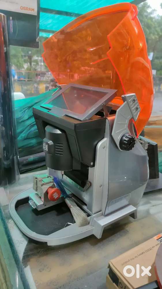 Kye cutting automatic machine