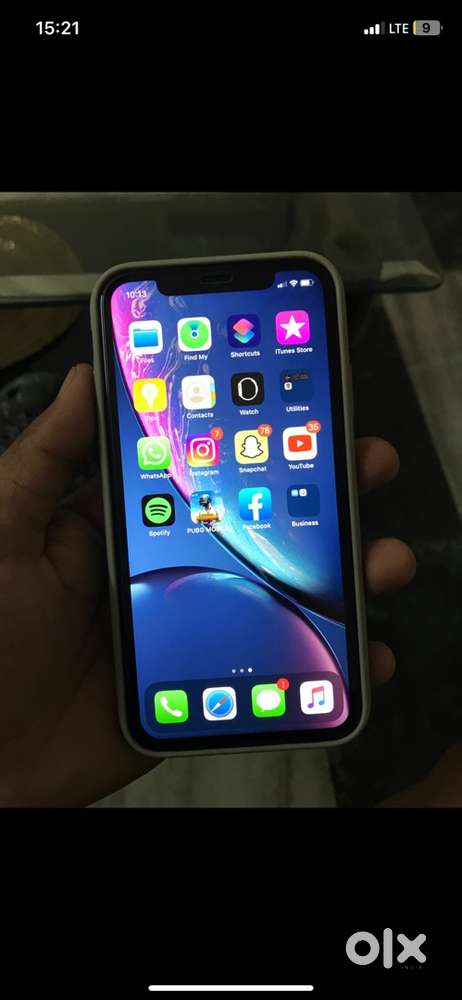Iphone xR with bill box charger