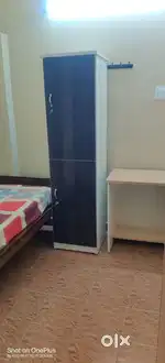 SINGLE SHARE NON AC HOSTEL FOR  MEN
