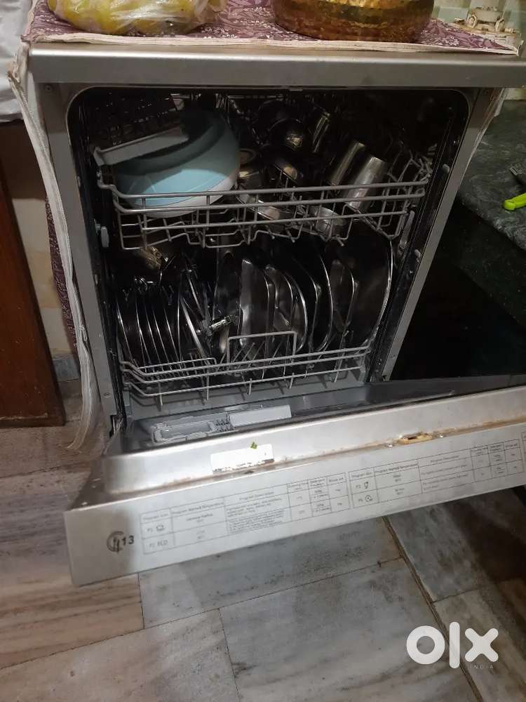 Midea dishwasher