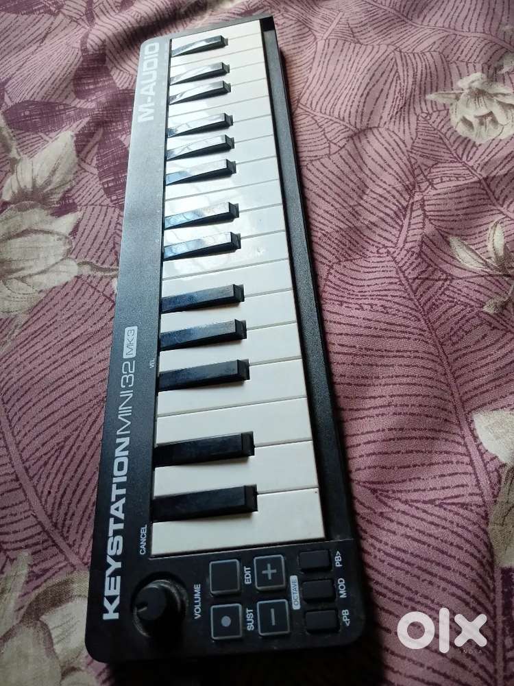 M-Audio Keystation Mini 32 USB MIDI Keyboard Controller