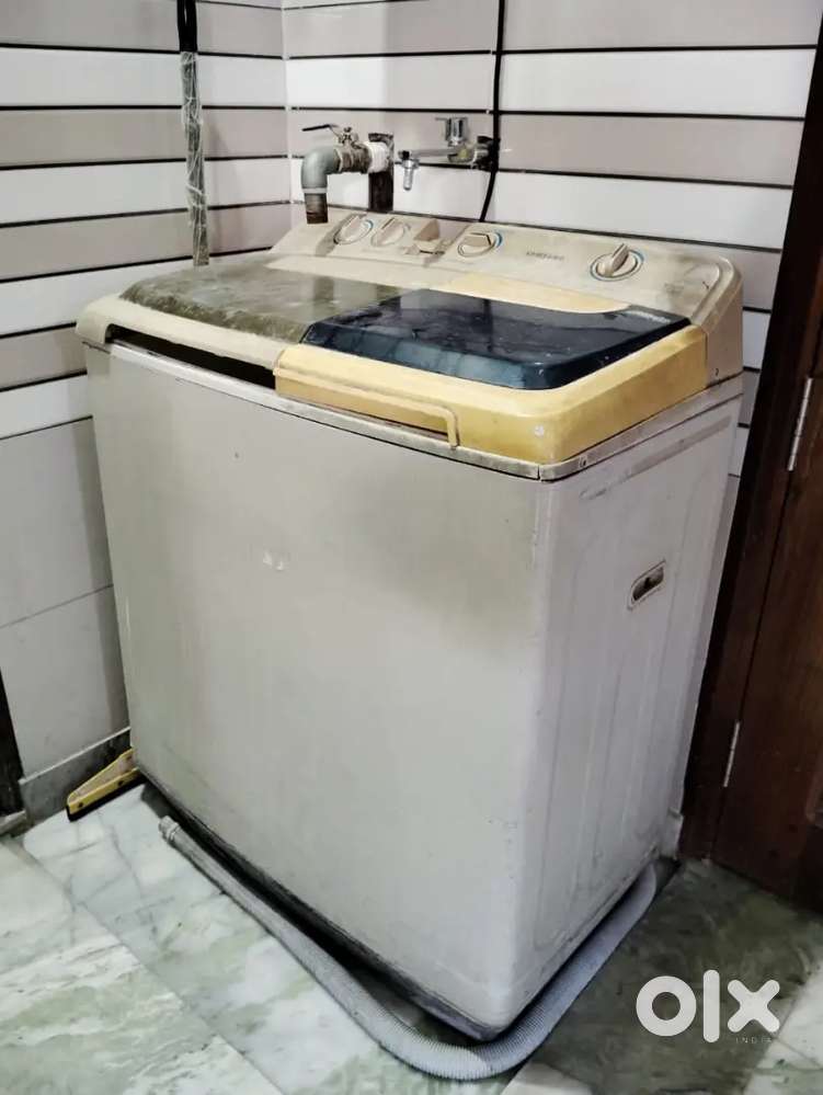 Samsung 7.2 kg Semiautomatic washing machine