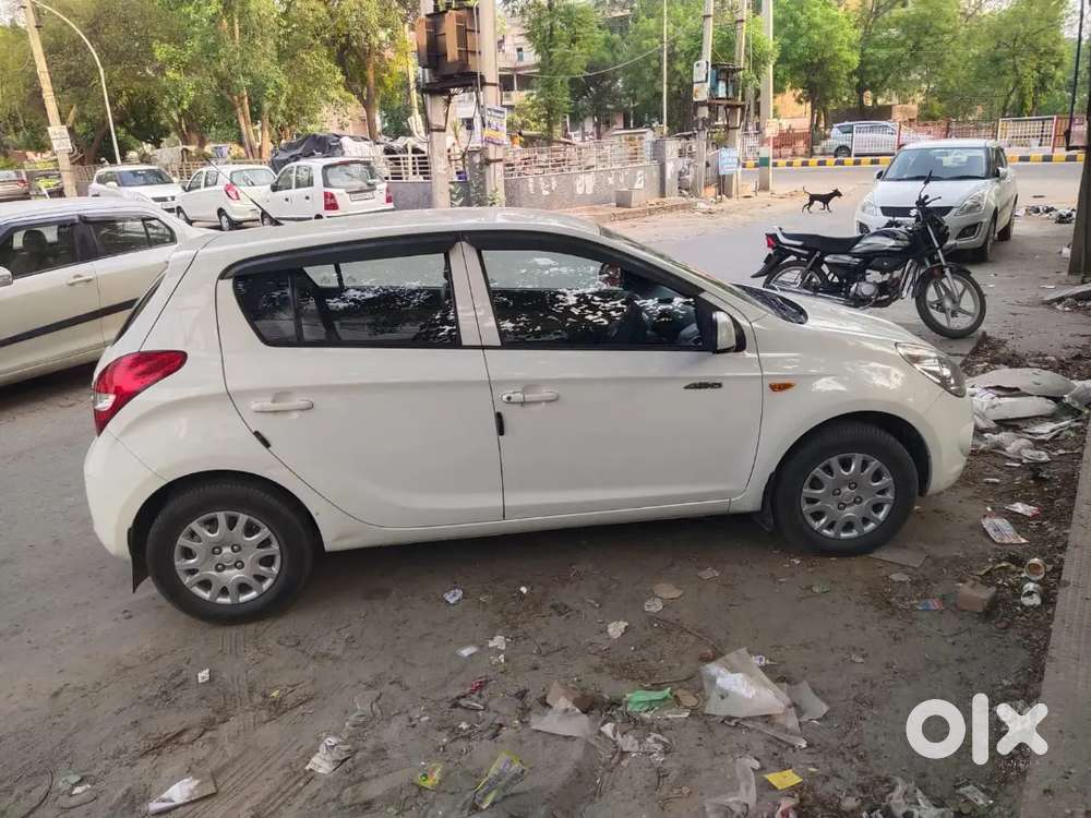 Hyundai i20 2012 Diesel 92600 Km Driven