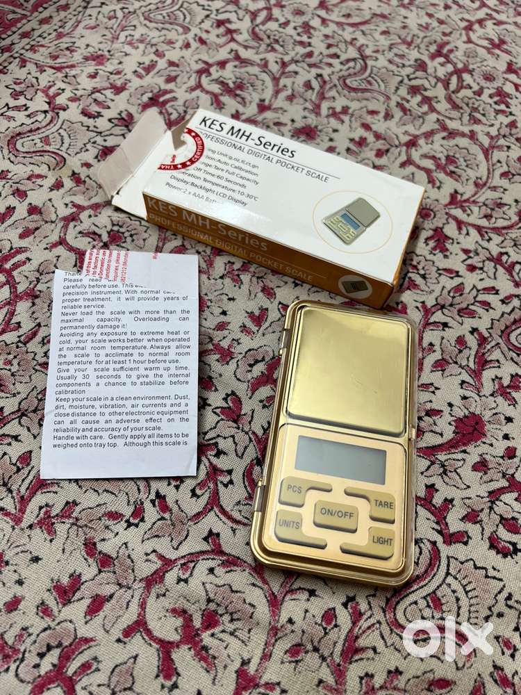 Digital pocket scale