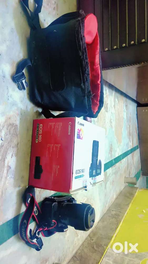 Canon 90D DSLR for Sale – Excellent Condition