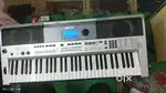 YAMAHA PSR I455