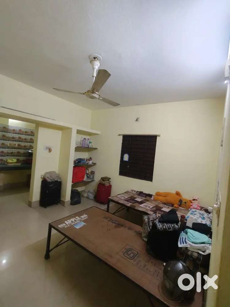 Need female roommate