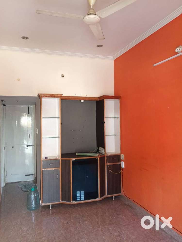 2BHK HOUSE FOR LEASE IN VIJAYANAGAR