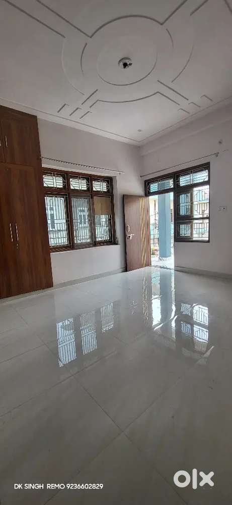 बिना मकान मालिक के Flat For Rent