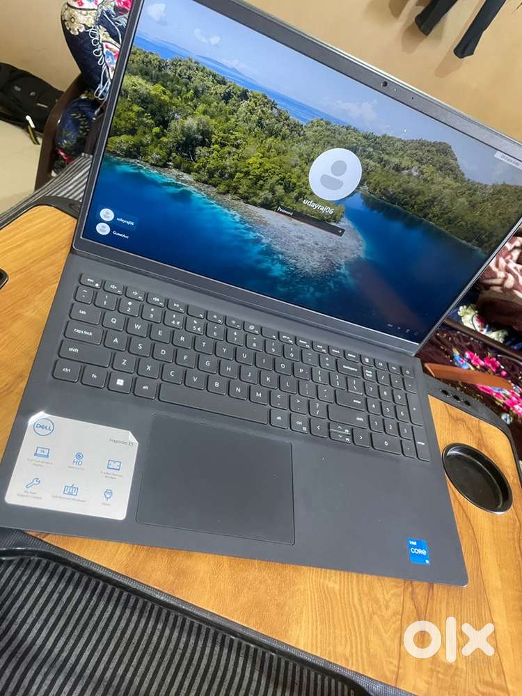 Dell Inspiron 15 3520 – 12th Gen i5  8GB RAM  512GB SSD